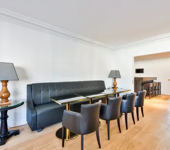 Salon