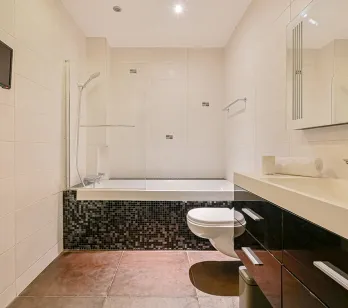 Salle de bain 1