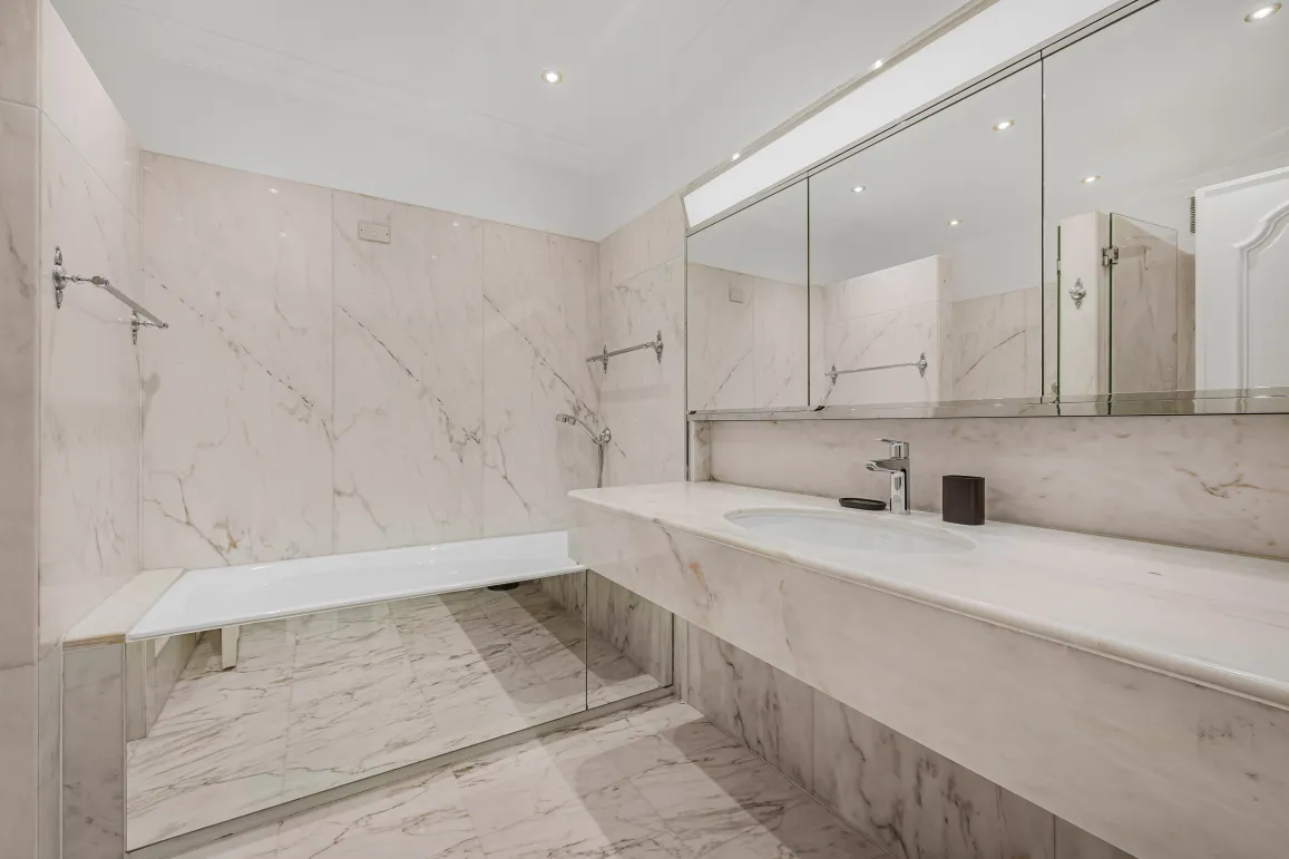 Salle de bain 1