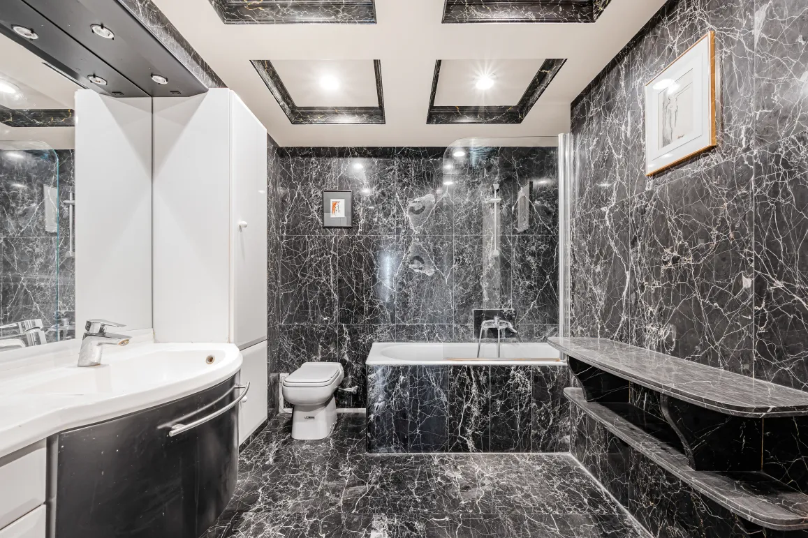 Salle de bain 1